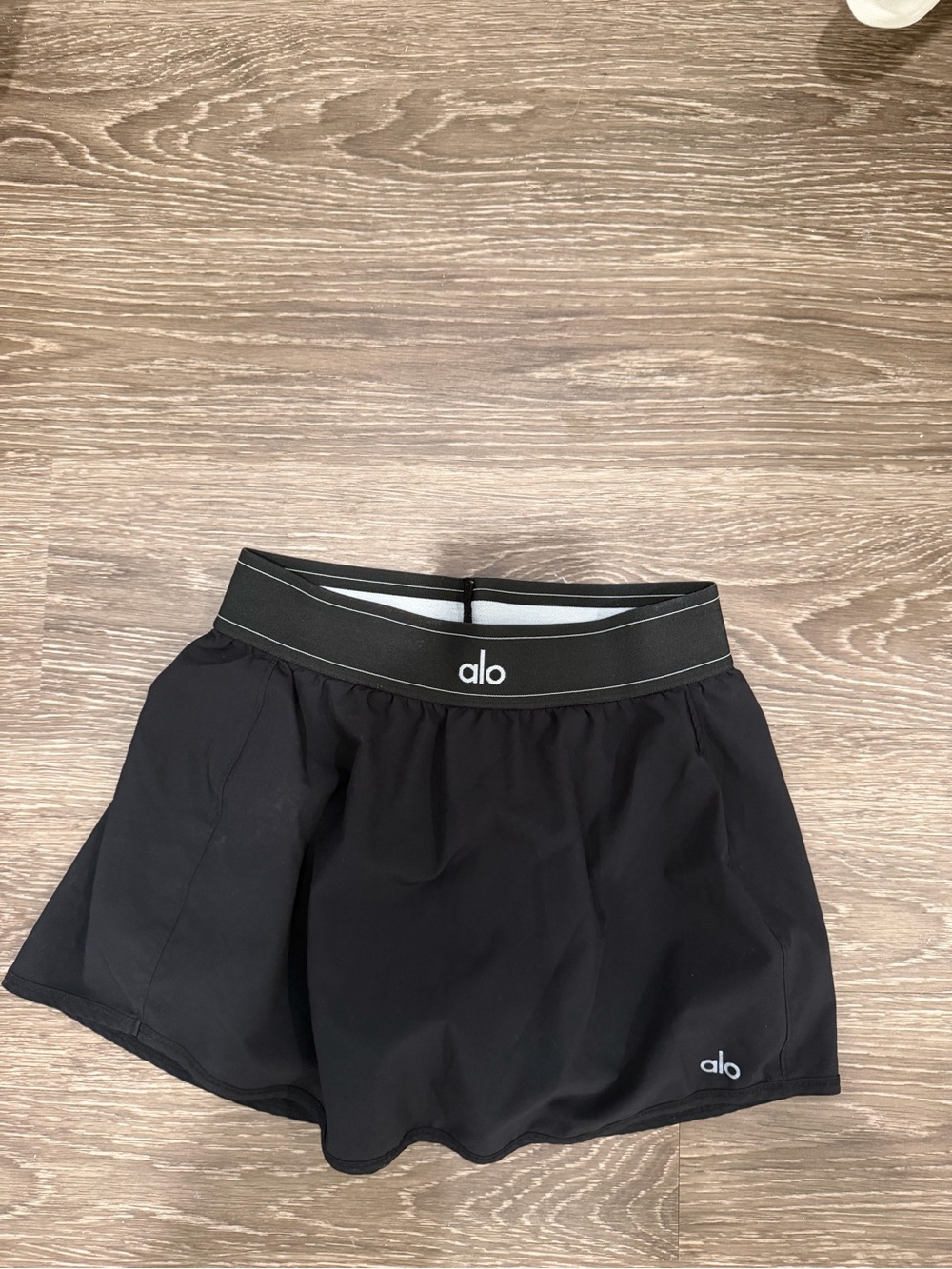 ALO Yoga Black Athletic Skort with Logo Waistband
